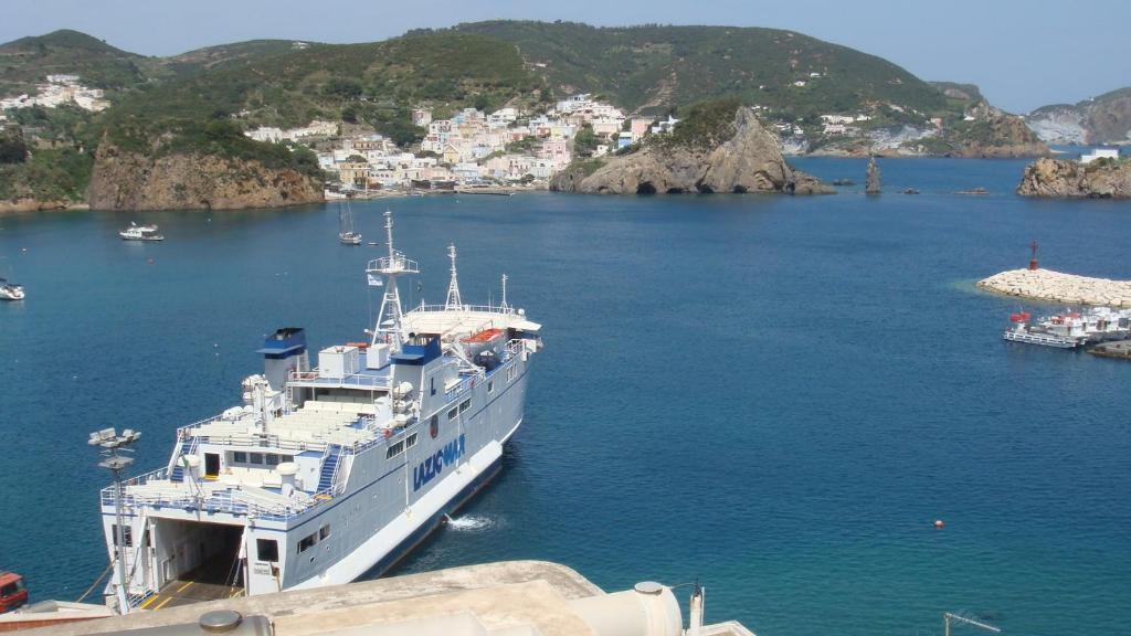 Hotel Del Capitano Ponza Extérieur photo